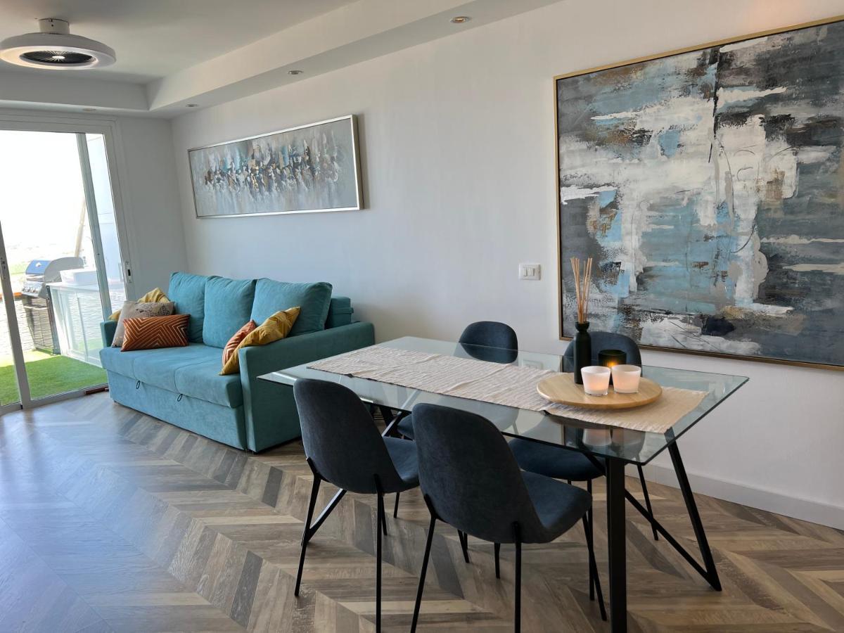 2 Bedroom Apartment With Breathtaking View Of The Sea - Sunset Адехе Екстериор снимка