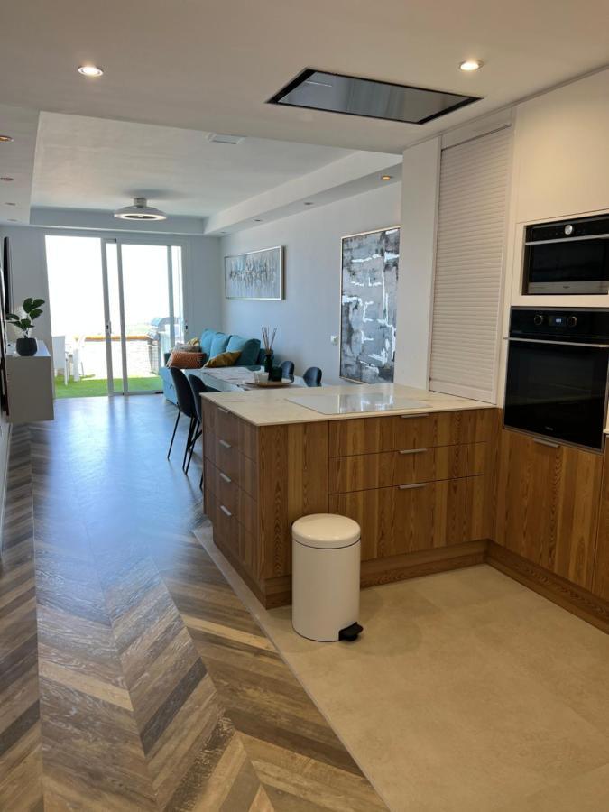 2 Bedroom Apartment With Breathtaking View Of The Sea - Sunset Адехе Екстериор снимка