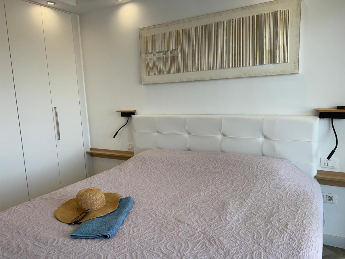 2 Bedroom Apartment With Breathtaking View Of The Sea - Sunset Адехе Екстериор снимка
