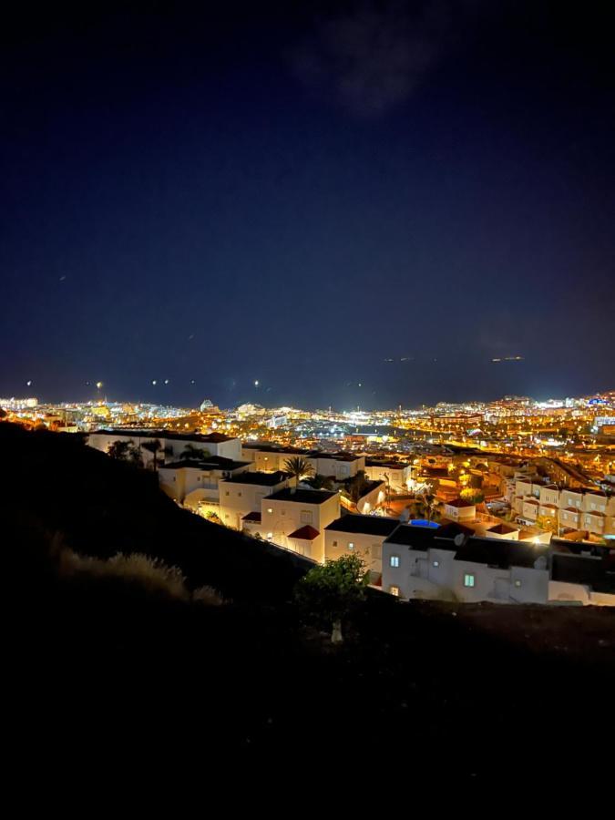 2 Bedroom Apartment With Breathtaking View Of The Sea - Sunset Адехе Екстериор снимка