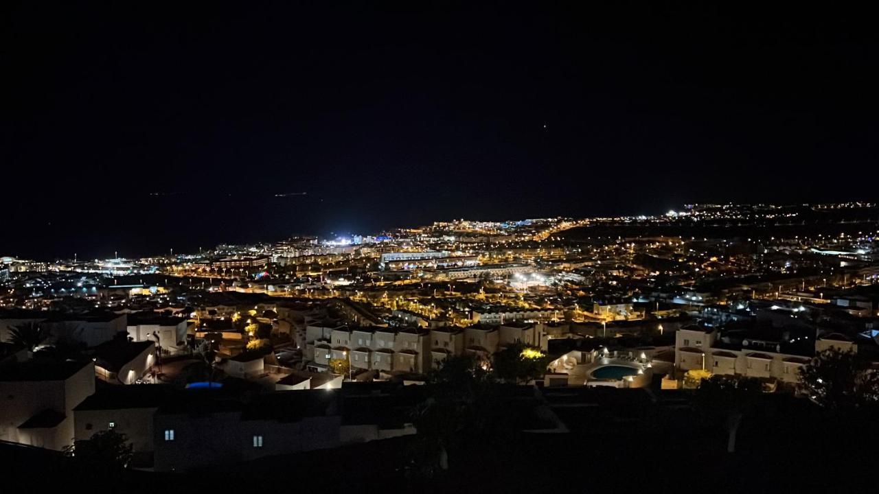2 Bedroom Apartment With Breathtaking View Of The Sea - Sunset Адехе Екстериор снимка