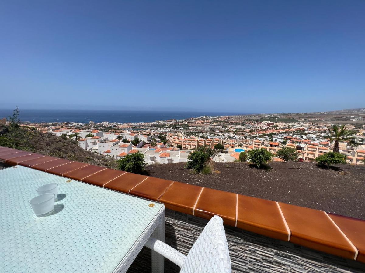 2 Bedroom Apartment With Breathtaking View Of The Sea - Sunset Адехе Екстериор снимка
